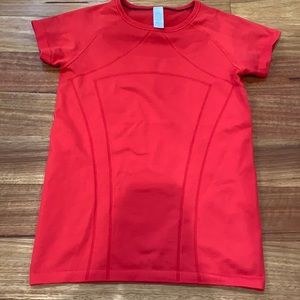 ivivva athletic shirt
